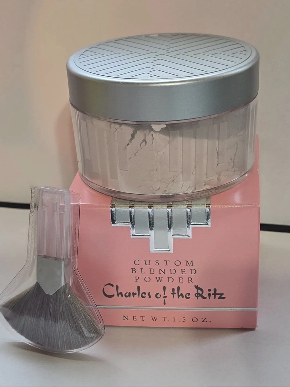 Charles of the Ritz Custom Face Blended Powder with Brush – Soft Pink 1.5 oz